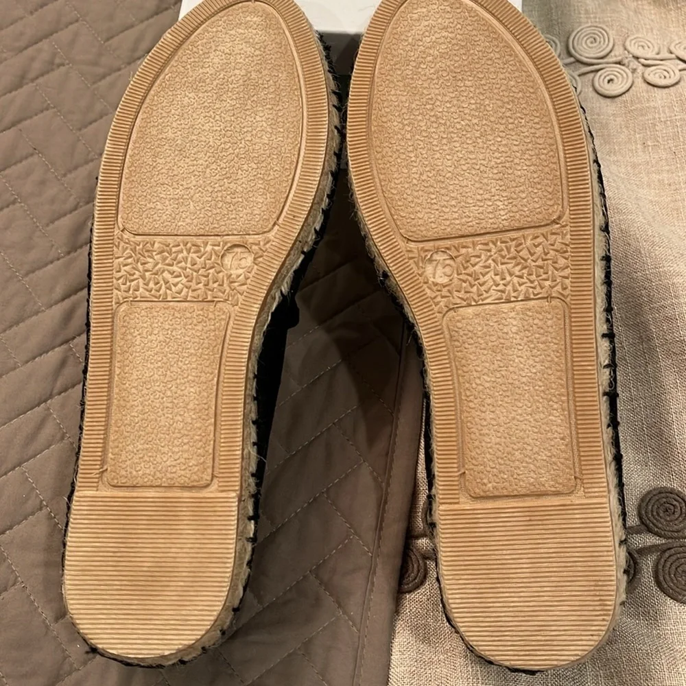 Coldwater Creek escape espadrilles